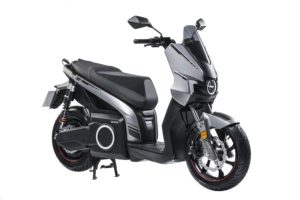 Lire la suite à propos de l’article Scooter électrique SILENCE S01+