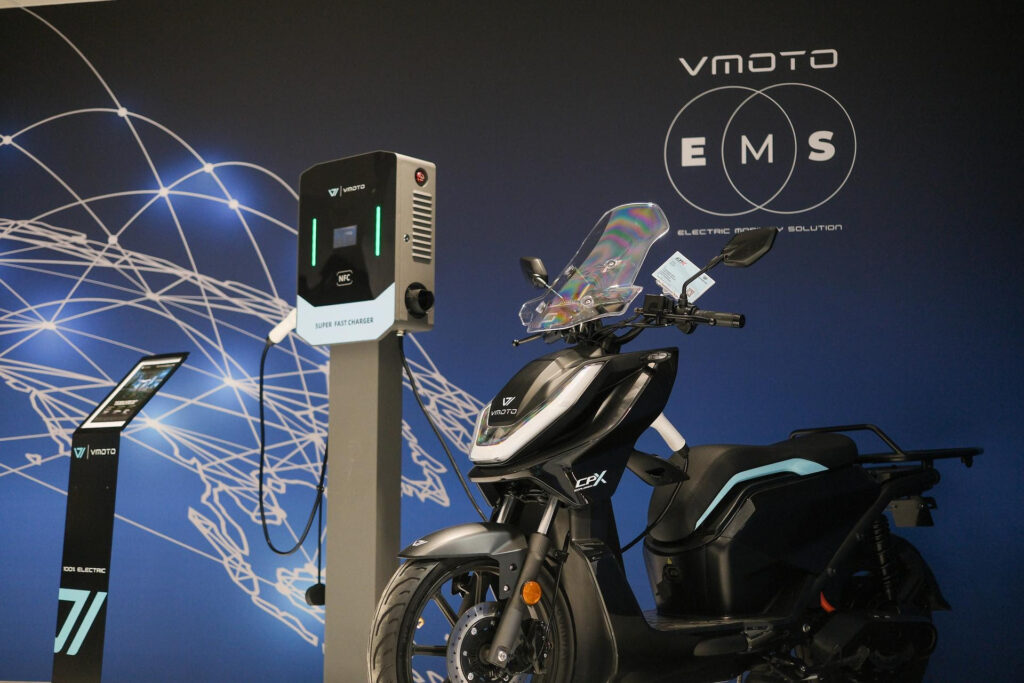 super chargeur moto electrique