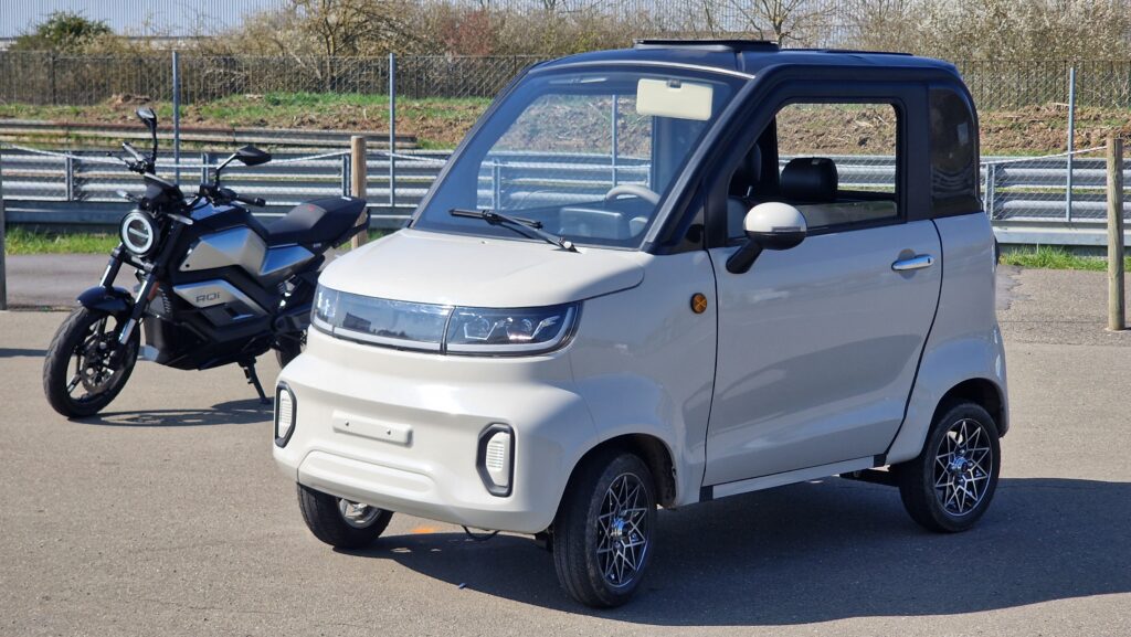 Voitures electriques sans permis